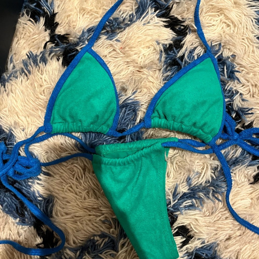 Pepper Mayo swimsuit - Picture 2 of 3